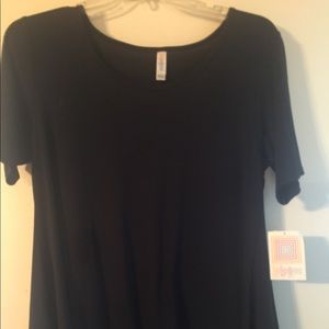LuLaRoe new with tags large Perfect tee